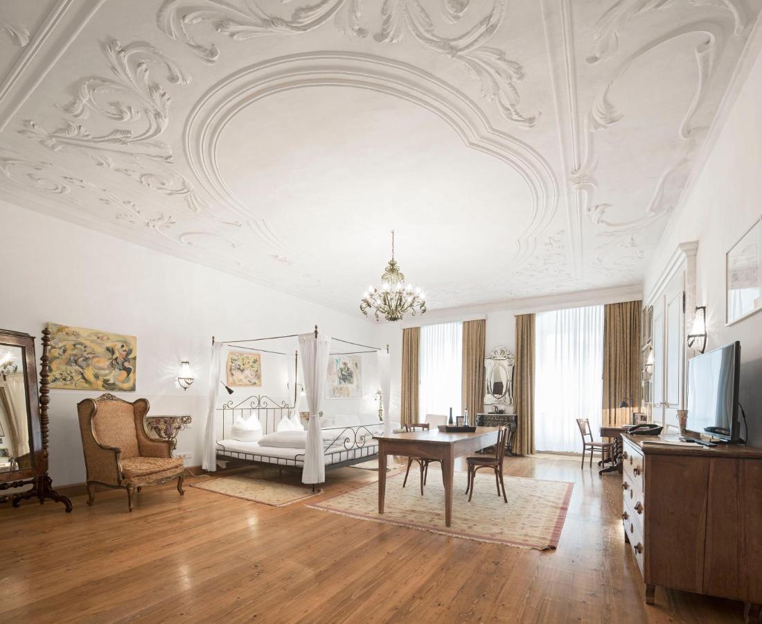 Hotel Orphee - Grosses Haus เรเกนส์บวร์ก ภายนอก รูปภาพ
