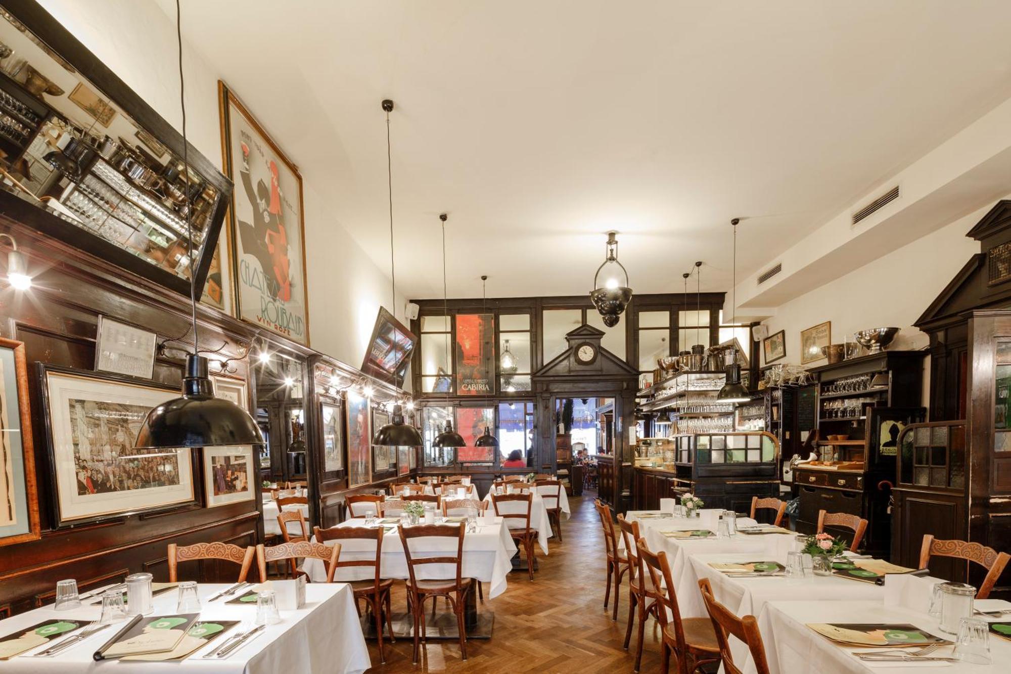 Hotel Orphee - Grosses Haus เรเกนส์บวร์ก ภายนอก รูปภาพ