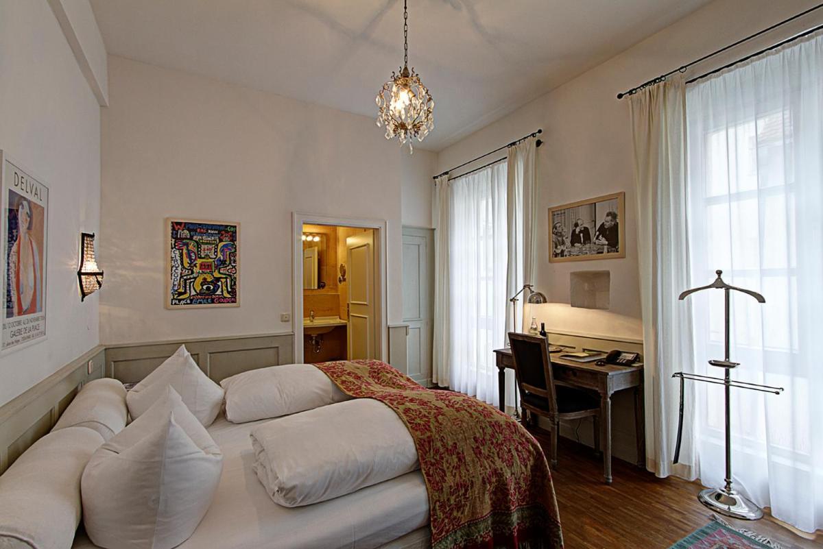 Hotel Orphee - Grosses Haus เรเกนส์บวร์ก ภายนอก รูปภาพ